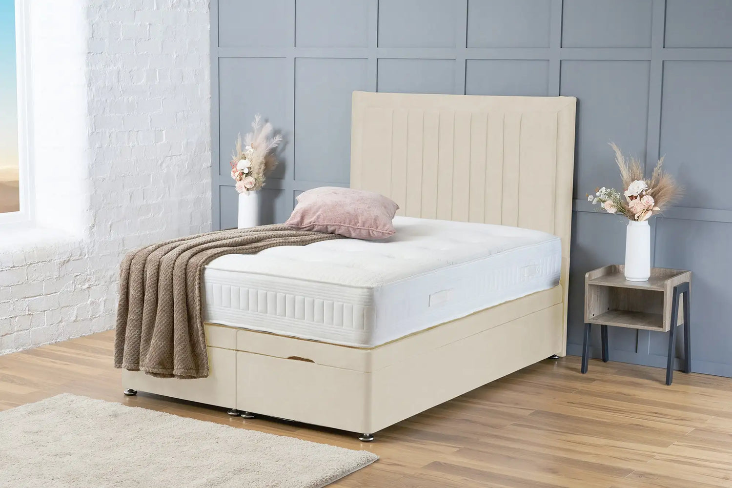Canes Divan Ottoman