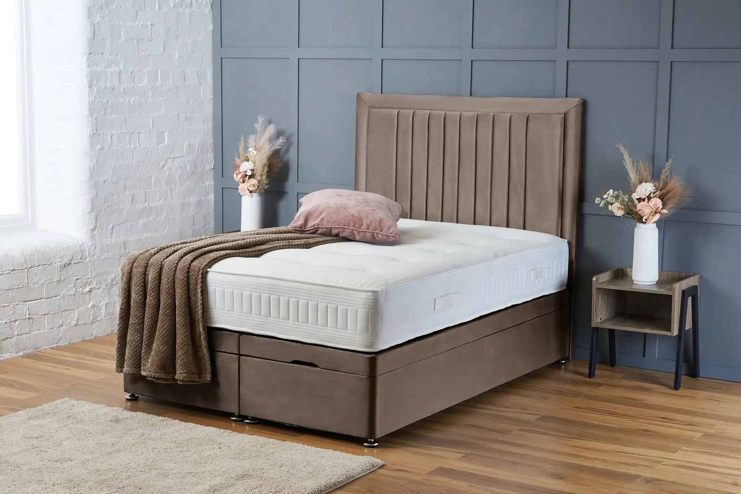 Canes Divan Ottoman