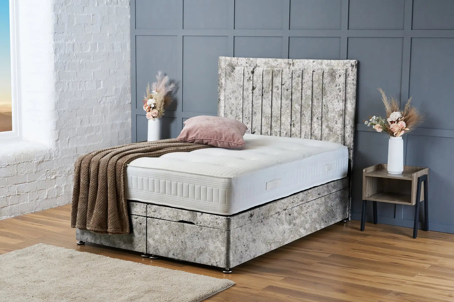 Canes Divan Ottoman