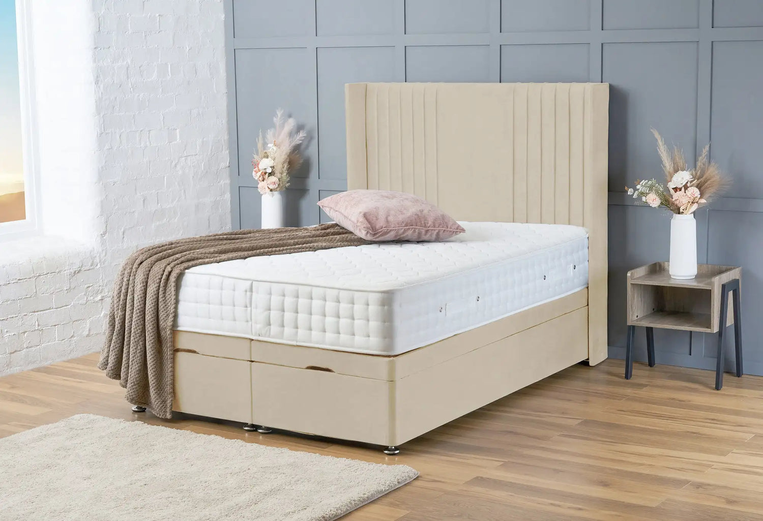 Charlotte Divan Ottoman