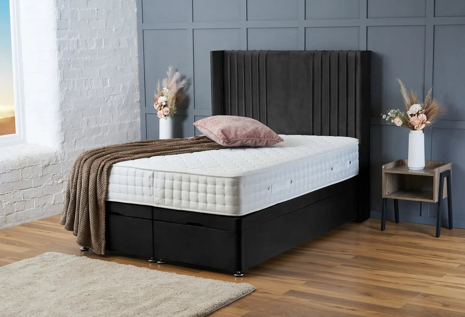 Charlotte Divan Ottoman