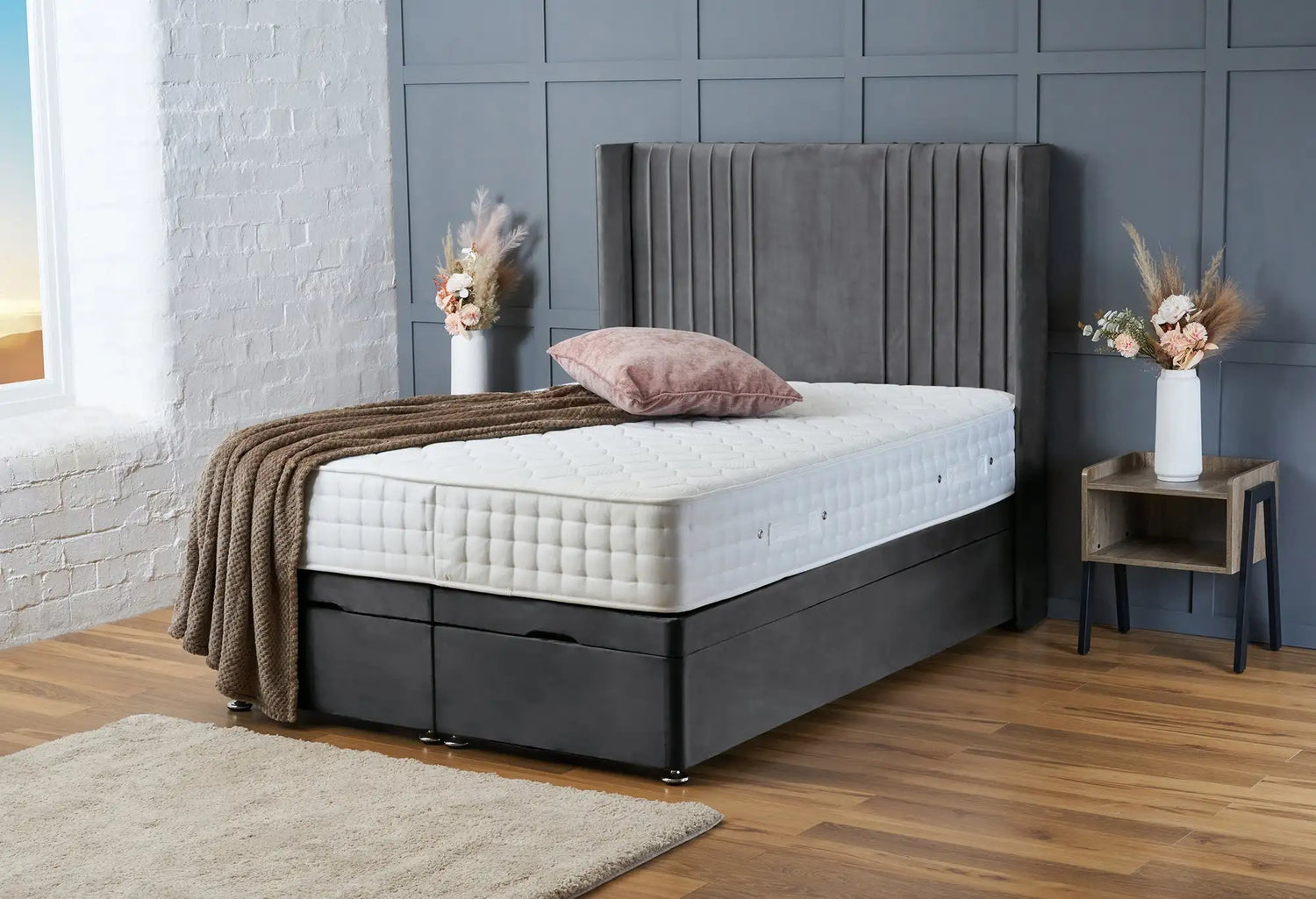 Charlotte Divan Ottoman