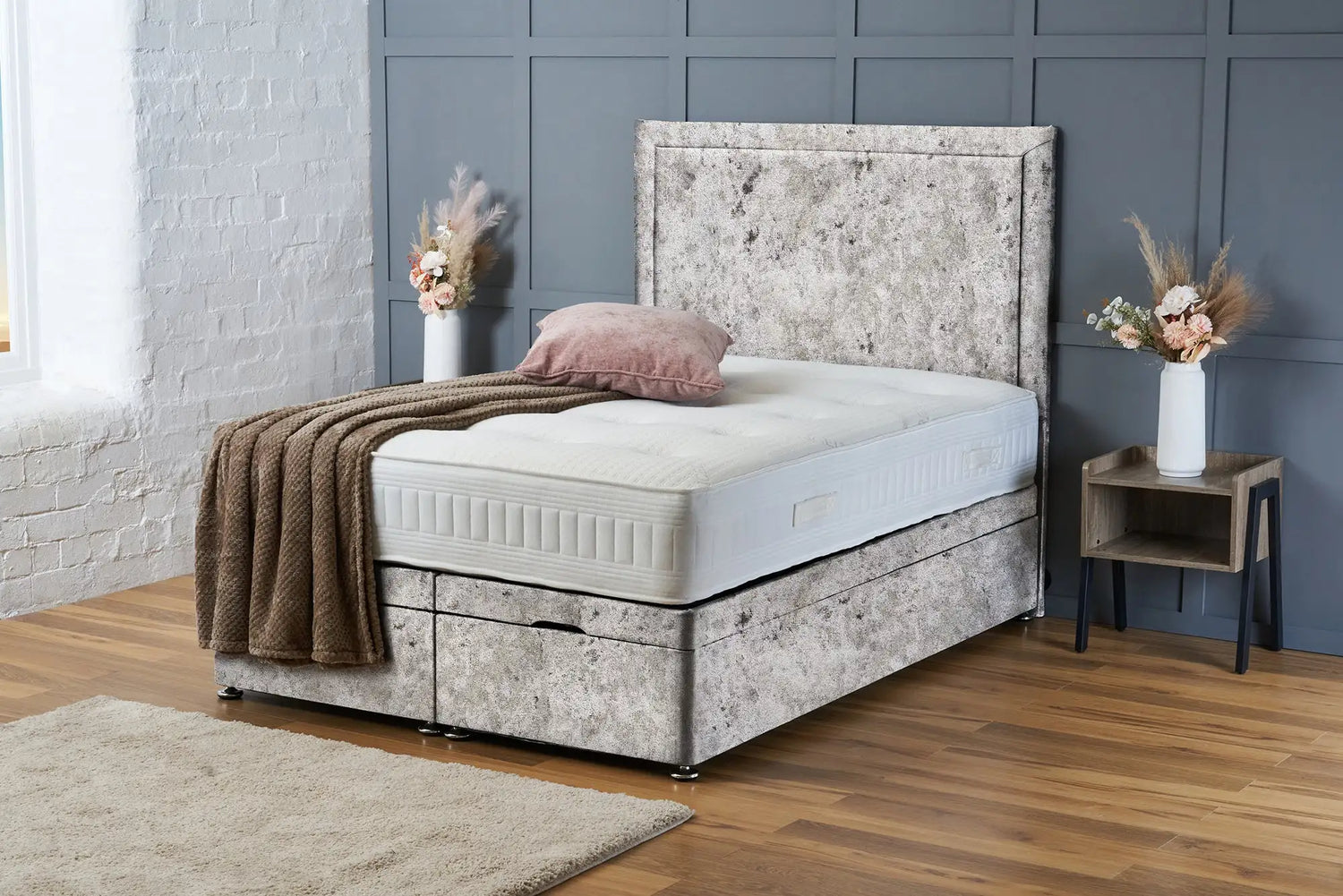 Ella Divan Ottoman Silver Crushed Velvet