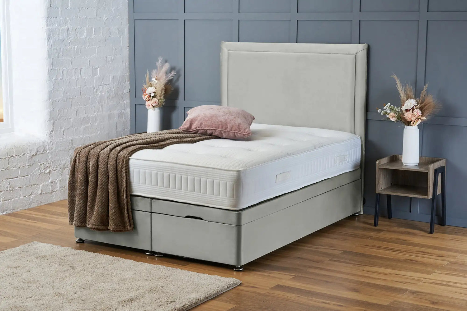 Ella Divan Ottoman Silver Plush