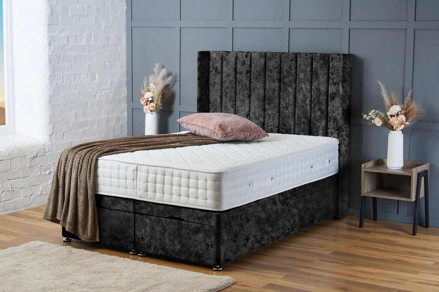 Hannah Divan Ottoman