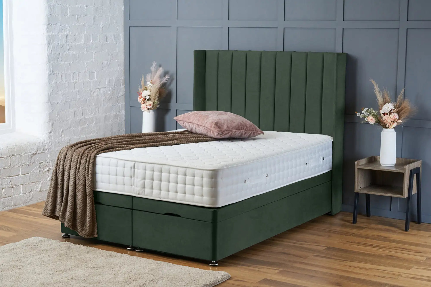 Hannah Divan Ottoman