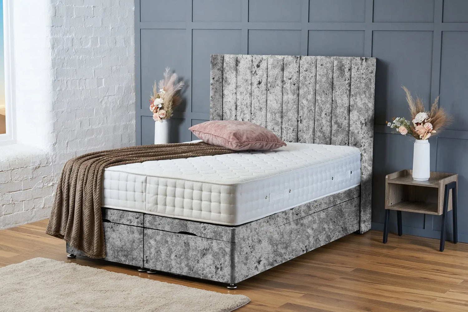 Hannah Divan Ottoman