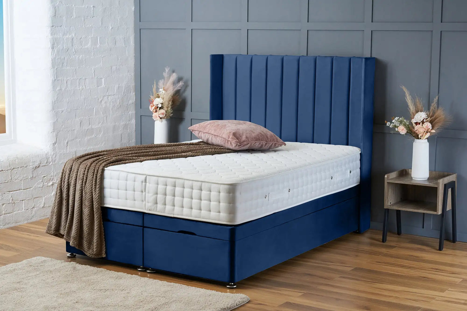 Hannah Divan Ottoman
