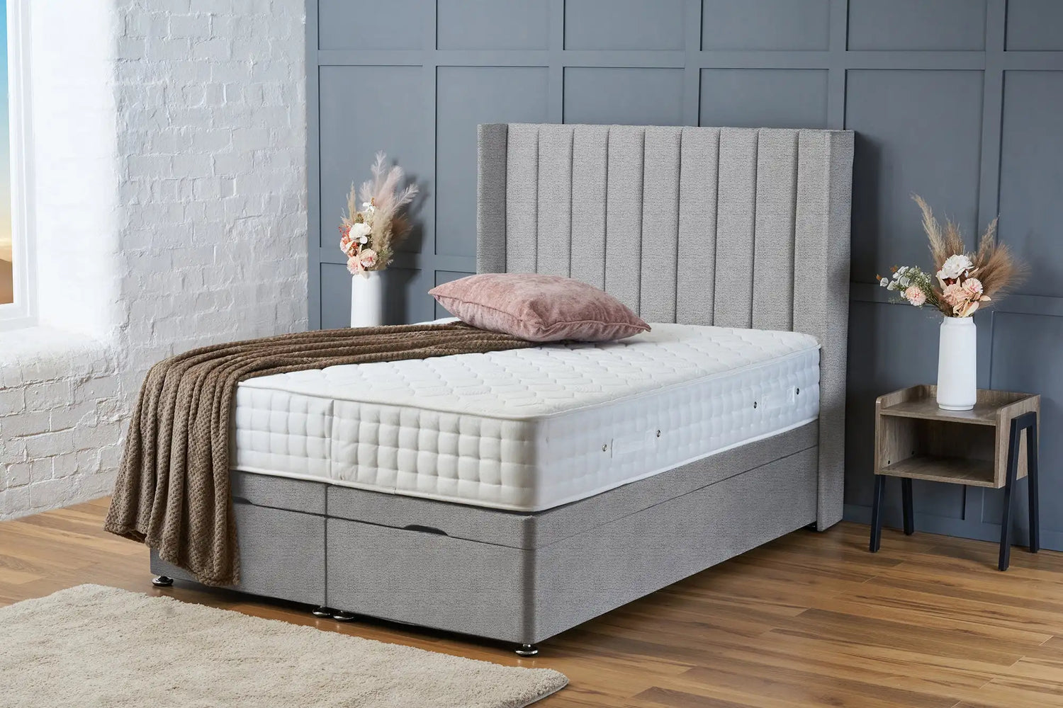 Hannah Divan Ottoman