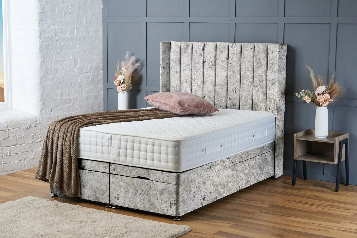 Hannah Divan Ottoman