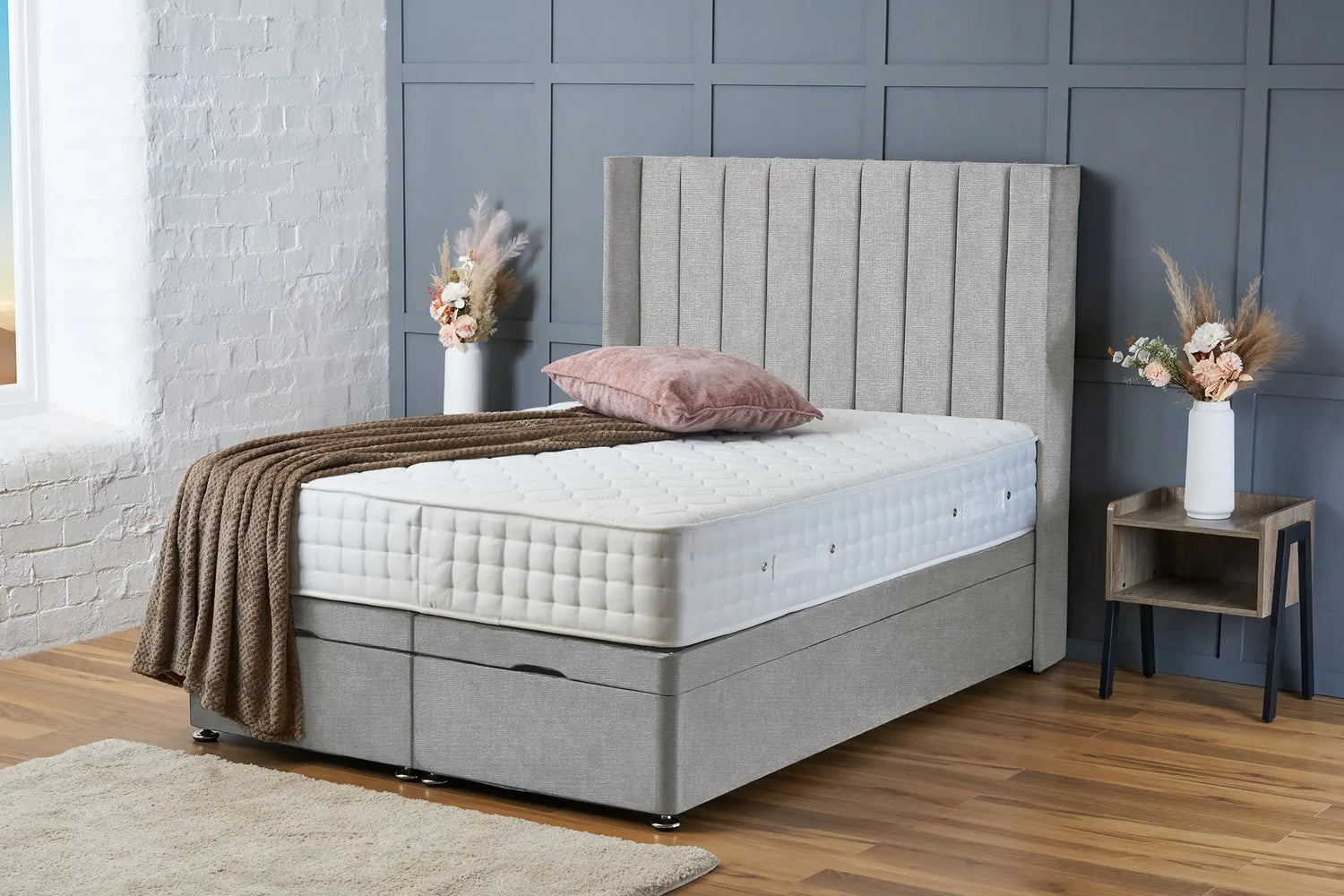 Hannah Divan Ottoman