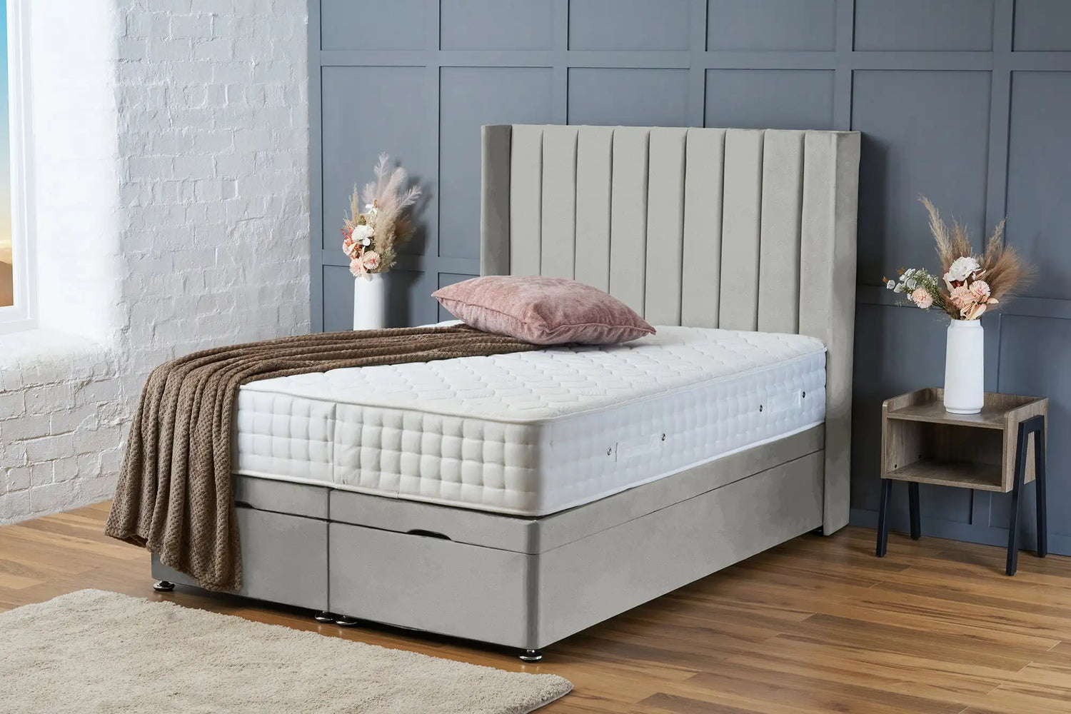 Hannah Divan Ottoman