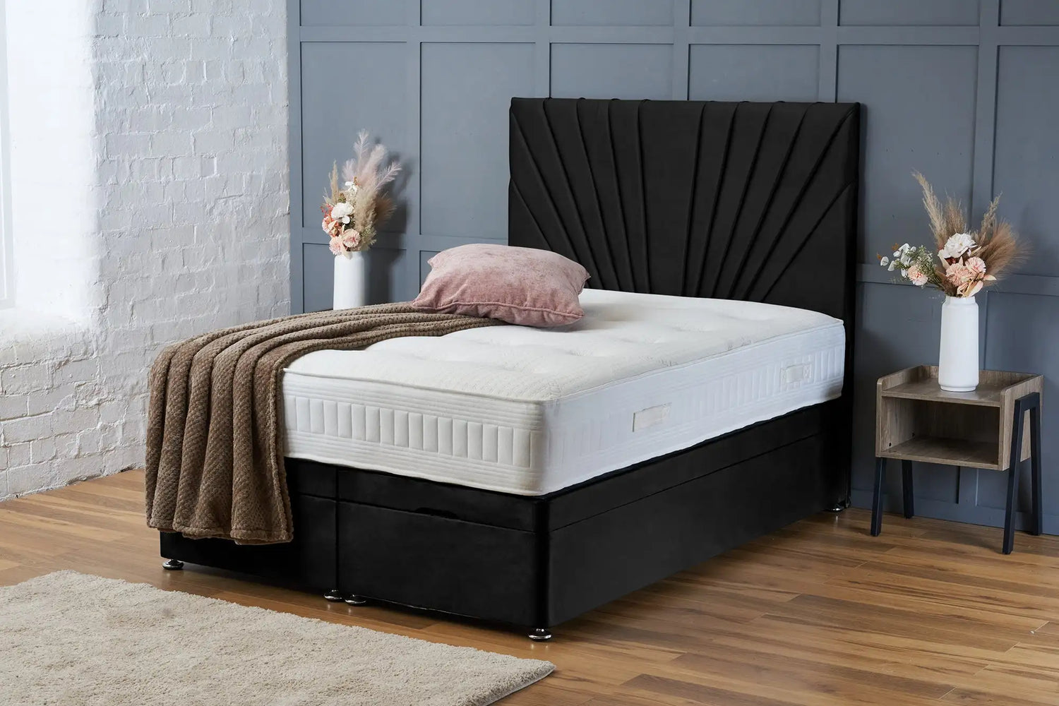 Maria Divan Ottoman Black Plush