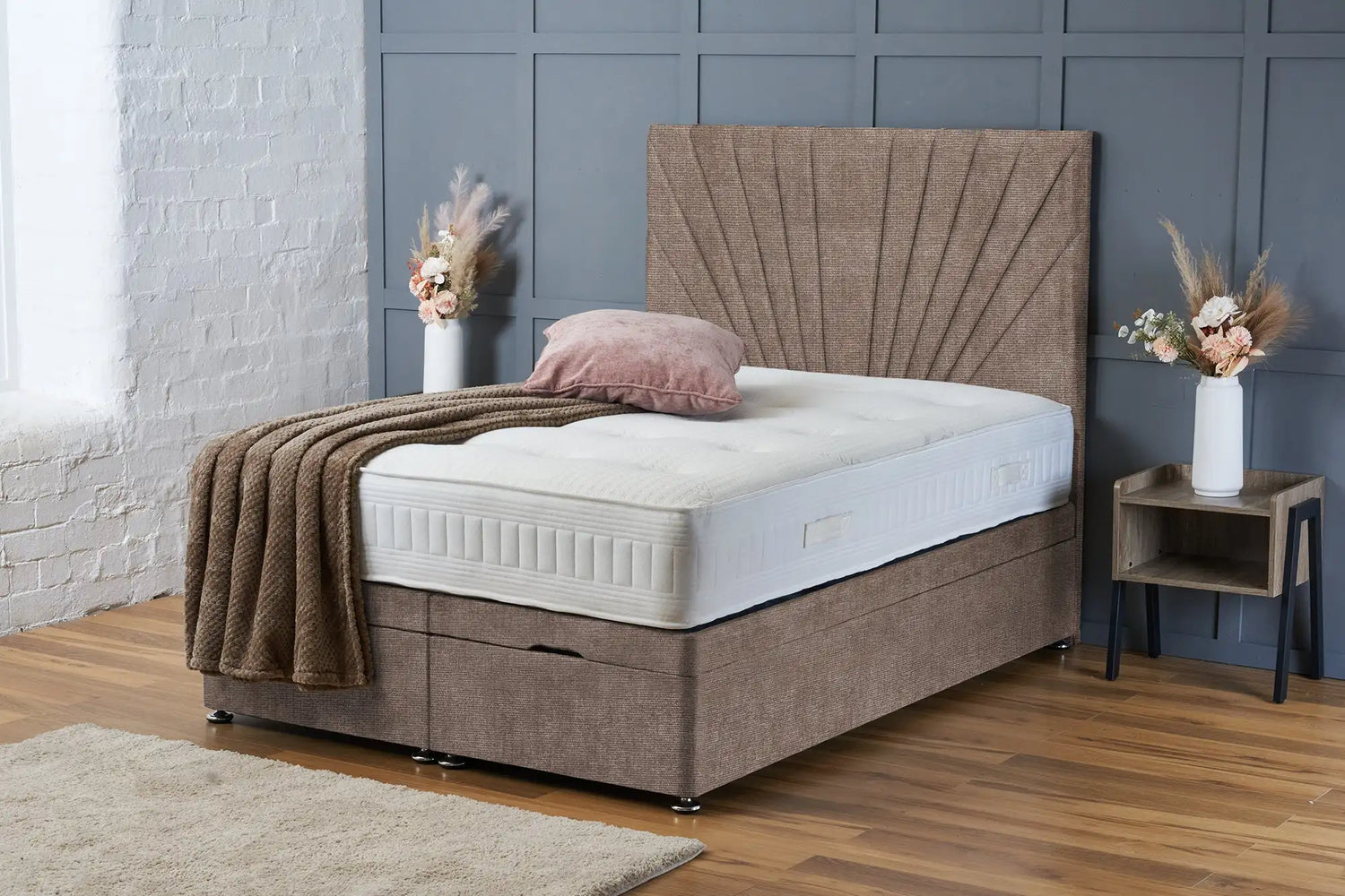 Maria Divan Ottoman Mink Naples