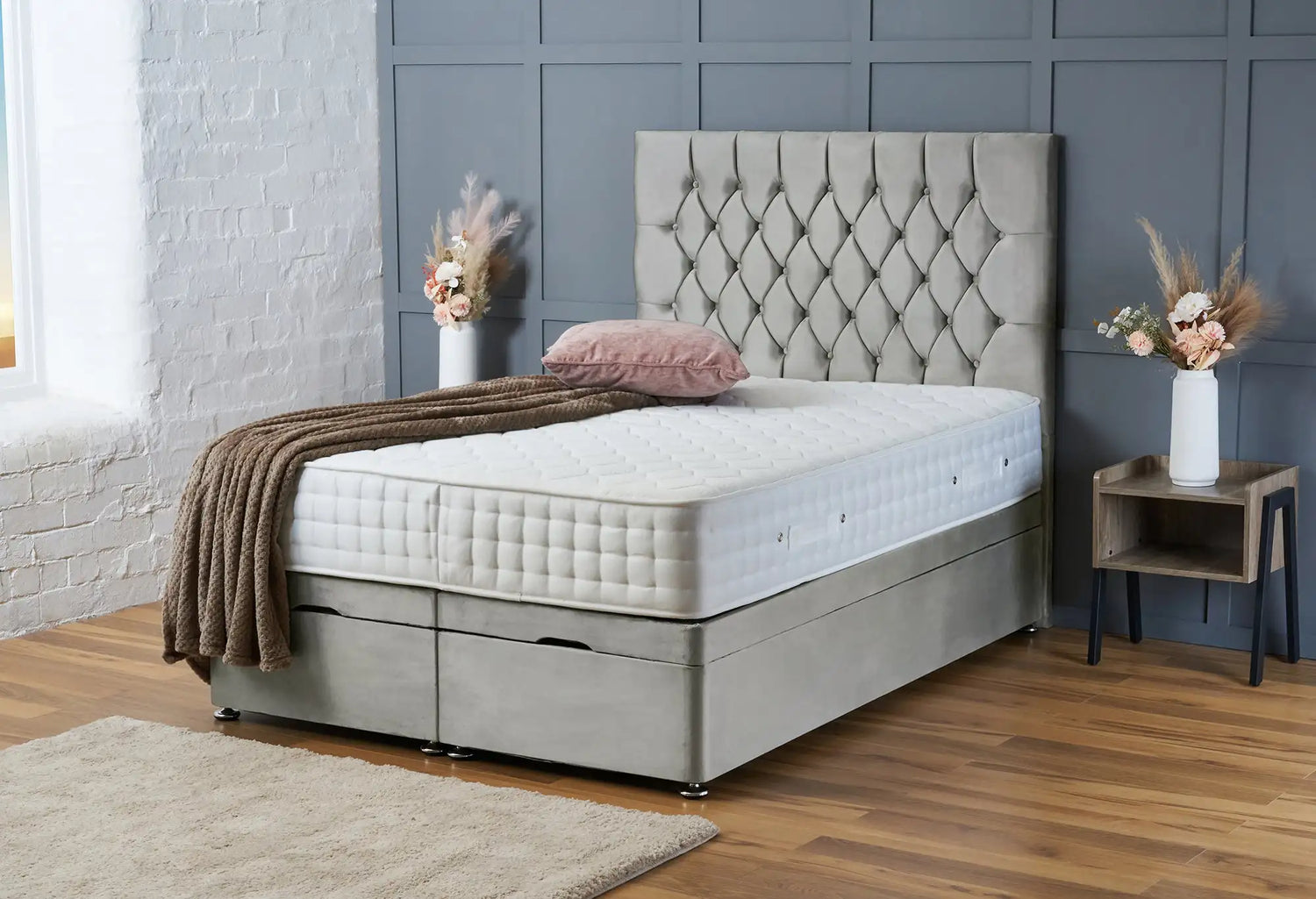 Mia Divan Ottoman Silver Plush