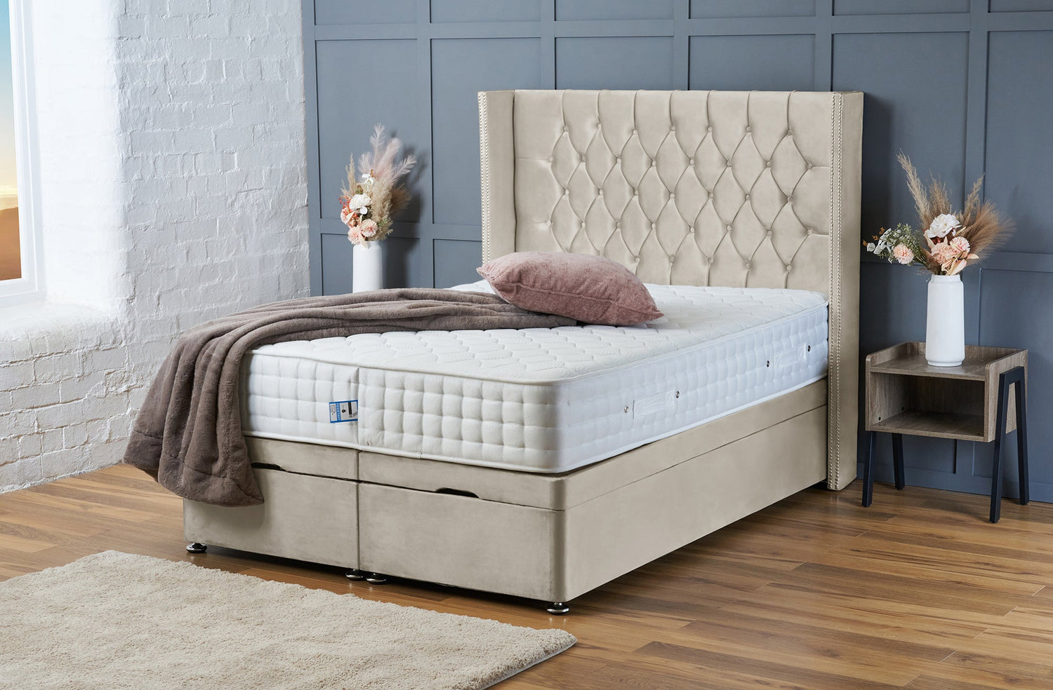 Olivia Divan Ottoman Cream Plush