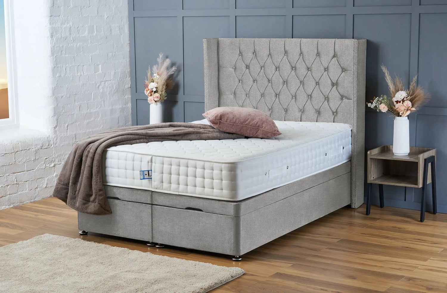 Olivia Divan Ottoman Silver Naples